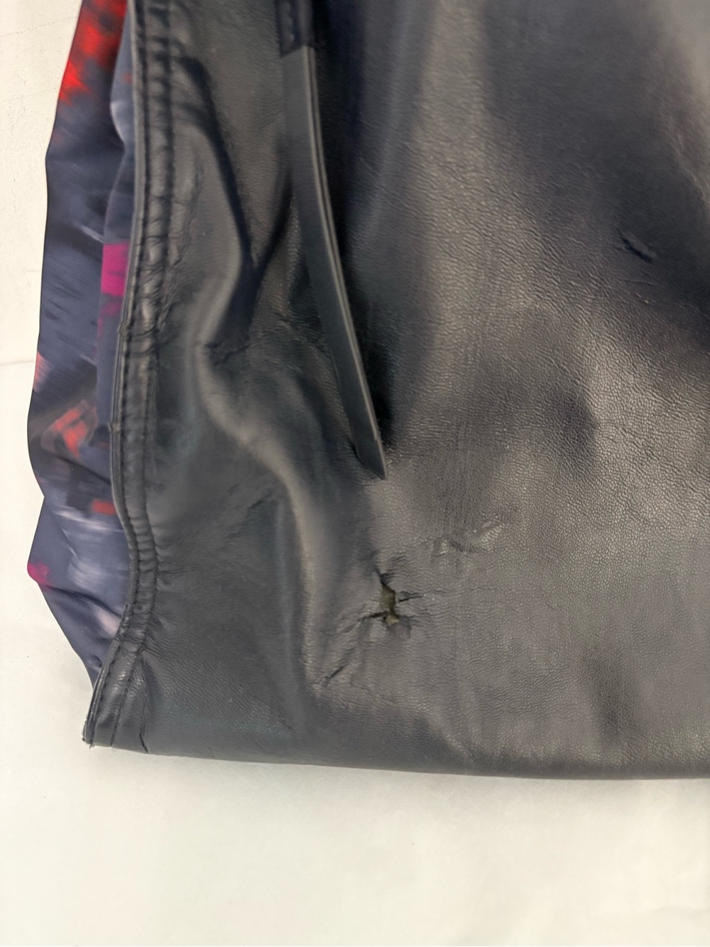 Lululemon Follow Your Bliss Bag Naval Blue / Simple Blooms Regal Plum /Black GUC - Picture 7 of 14